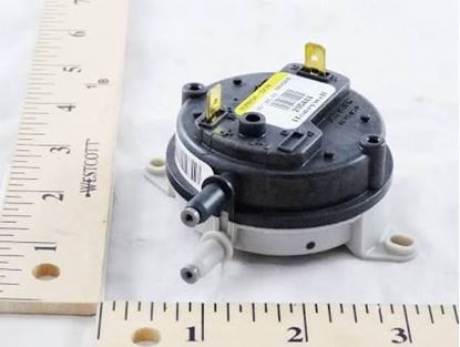 Picture of .75"wc SPST Pressure Switch  For Reznor Part# 205443