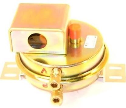Picture of PRESSURE SWITCH .05-9"WC For A.J. Antunes Part# 8224212004
