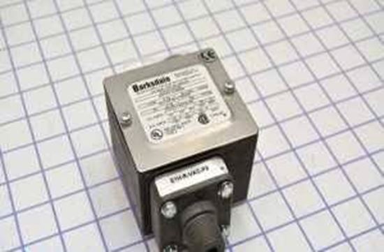 Picture of VACUUM SWITCH For Barksdale Part# E1H-R-VAC-P6