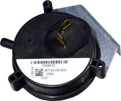 Picture of -1.05"wc SPST Pressure Switch For Amana-Goodman Part# 20028402