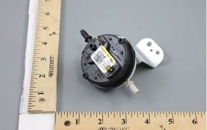 Picture of .94"wc SPST Pressure Switch For Trane Part# SWT3245
