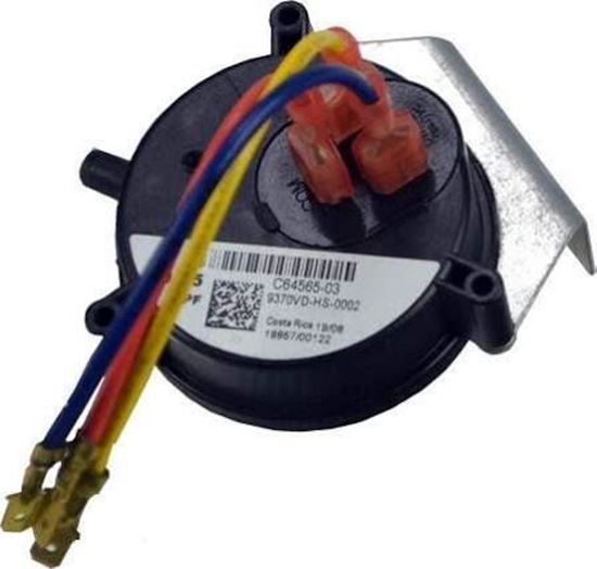 Picture of -.75"WC SPST PRESSURE SWITCH For Amana-Goodman Part# C6456503