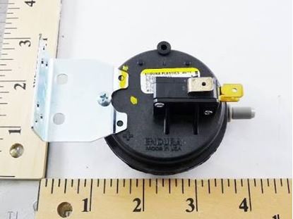 Picture of 0.35"WC SPDT PRESSURE SWITCH For Bard HVAC Part# 8406-086