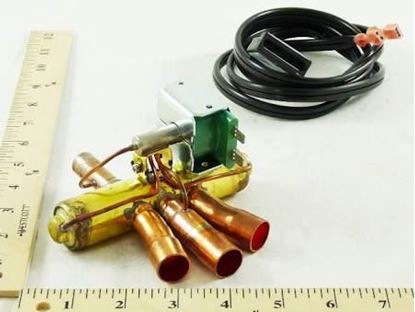 Picture of REVERSING VLV W/ 208/240v COIL For International Comfort Products Part# 1095223