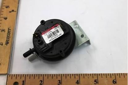 Picture of .20"wc SPST Pressure Switch For Reznor Part# 217085