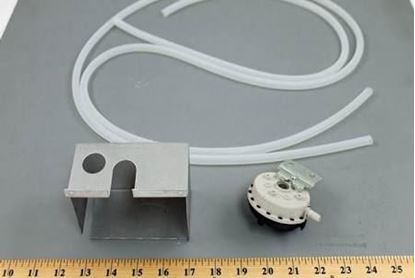 Picture of PRESSURE SWITCH For Sterling HVAC Part# 11261R06830001