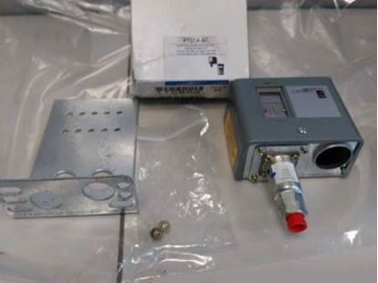 Picture of 50/240#DPST,OPEN-HI,AMMONIA#SW For Johnson Controls Part# P72CA-8