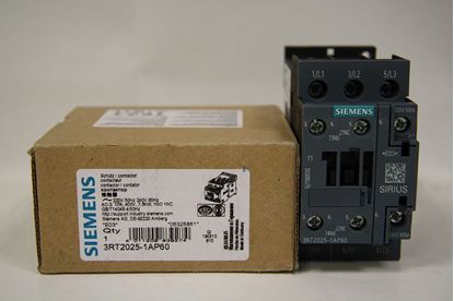 Picture of Ac 220/240V Contactor 3Pole for Siemens Industrial Controls Part# 3RT2025-1AP60