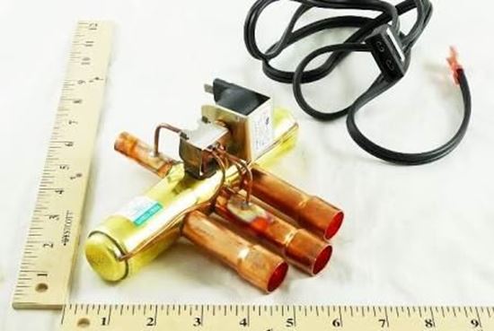 Picture of 24V Reversing Valve For Lennox Part# 49W64