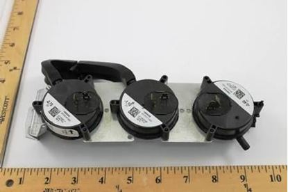 Picture of .75/1.1/.4 N/O Pressure Switch For York Part# S1-024-34685-000