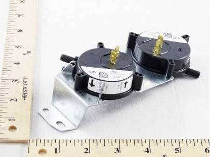Picture of .95/.4"WC Pressure Switch For York Part# S1-024-34561-000