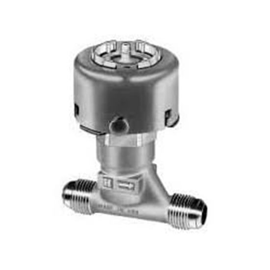 Picture of 3/8" VLV .63CV 3-10PSI 1/2"FLR For Honeywell Part# VP527A1018