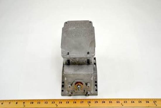 Picture of 120vS/R MOTOR 60LB-IN W/ AUXSW For Honeywell  Part# M4185E4014