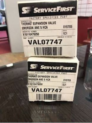 Picture of 3/8x1/2 R-22 5Ton TXV For Trane Part# VAL7747