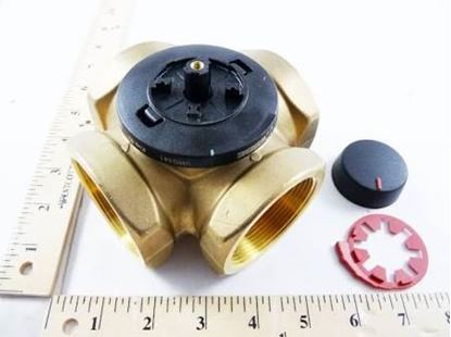 Picture of 1 1/2" 4WAY DZR BRASS 29.3CV For Danfoss Part# 193B-1535