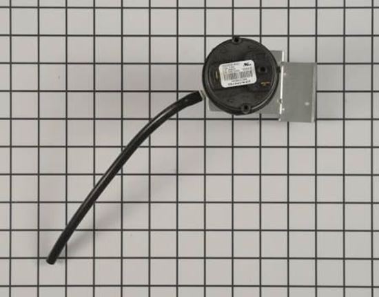 Picture of 3"wc SPST Pressure Switch For Carrier Part# HK06WC069