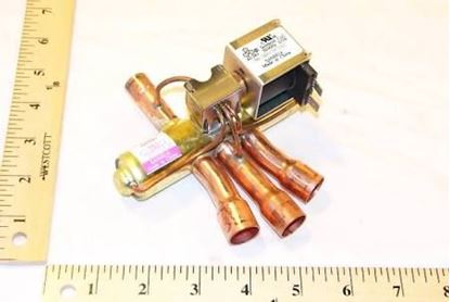 Picture of 24v 4-Way 1/2"x5/8" Rev Valve For Carrier Part# EF17BZ113