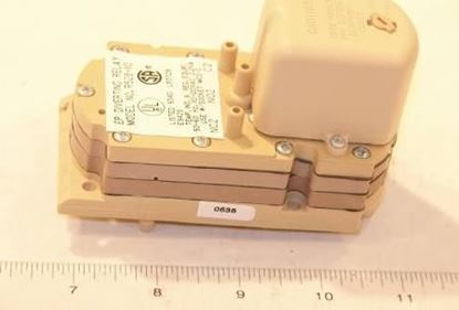 Picture of 110V PNEUMOD.E/P RELAY,DPDT For Schneider Electric (Barber Colman) Part# 2368-522