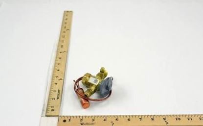 Picture of 3/8x1/2 R-22 3Ton TXV; 30"Cap For York Part# S1-025-32798-024