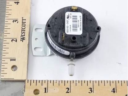 Picture of SPST Pressure Switch  For Lennox Part# 52M40