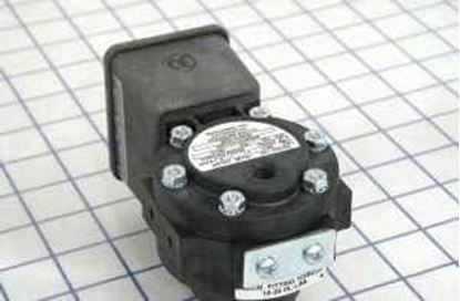 Picture of 3/150# 4A # Sw W/Junction Box For Barksdale Part# EPD1H-AA40