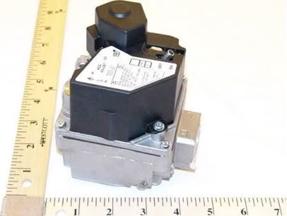 Picture of 24v 3.5" wc Nat 1/8" Gas Valve For Carrier Part# EF33CW271