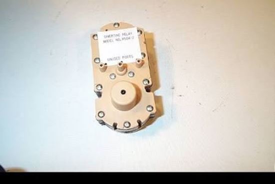 Picture of PNEUMOD.DIV.RELAY,18/22#,SPDT For Schneider Electric (Barber Colman) Part# 2354-502