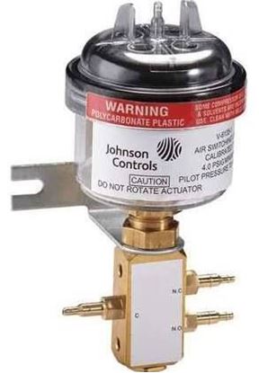 Picture of 3-WAY AIR SWTCH VLV 2-4PSIG For Johnson Controls Part# V-6135-1