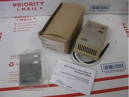 Picture of DUAL SET PNT. PNEUM STAT For Schneider Electric (Barber Colman) Part# TK-1727