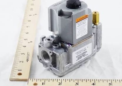 Picture of 24v 3.5" wc Nat 1/2" Gas Valve For Carrier Part# EF32CB209