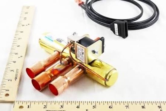 Picture of 24V Reversing Valve W/Harness For Lennox Part# 49W62