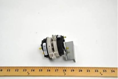Picture of Pressure Switch For Lennox Part# 63W41