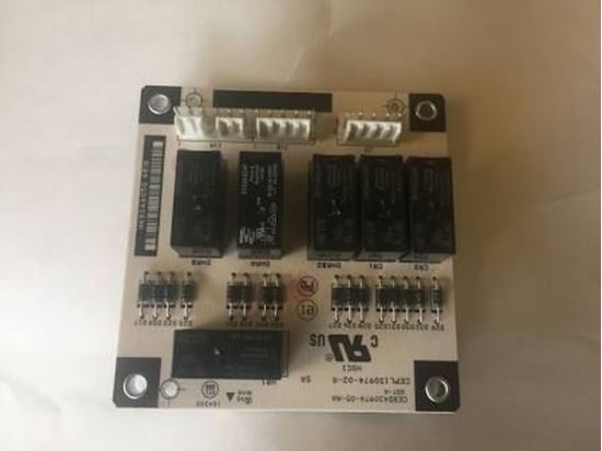 Picture of REHEAT CONTROL BOARD For Carrier Part# HK50AA050