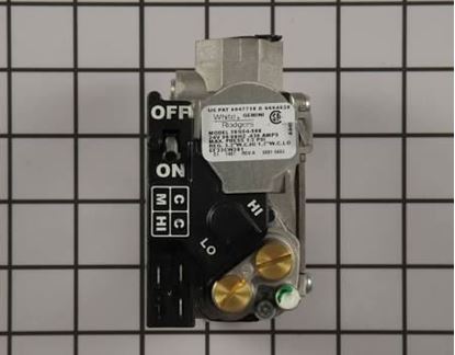 Picture of 24v 3.2" wc 3/4"x1/2" 2Stg Vlv For Carrier Part# EF33CW201