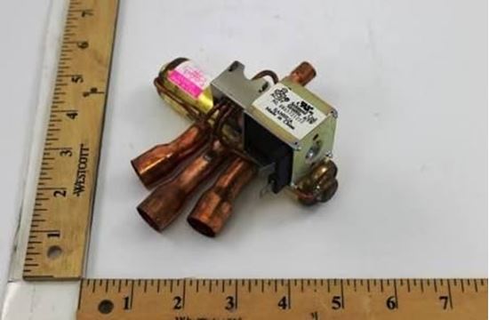 Picture of REVERSING VALVE For Carrier Part# EF17BZ111