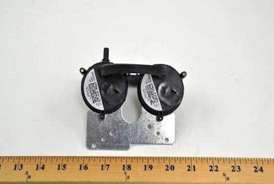 Picture of Pressure Switch 2-Stg.90/1.50" For Lennox Part# 26W45