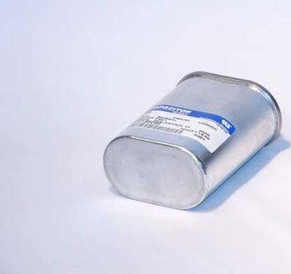 Picture of RUN CAPAC 7.5 MFD 440V OVAL For Trane Part# CPT0203